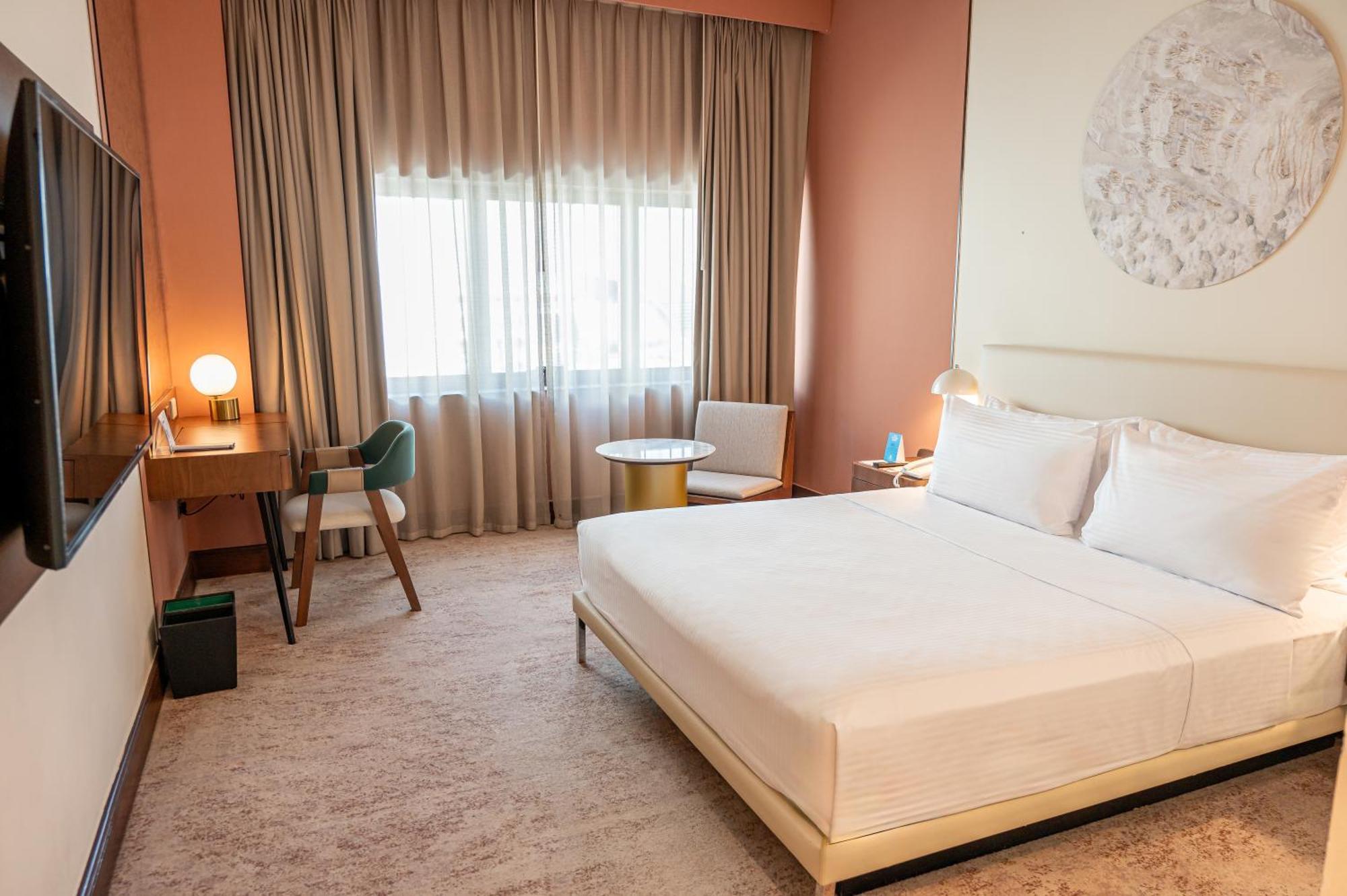 Majestic Cove Hotel - Formerly Le Meridien Fairway Дубай Экстерьер фото