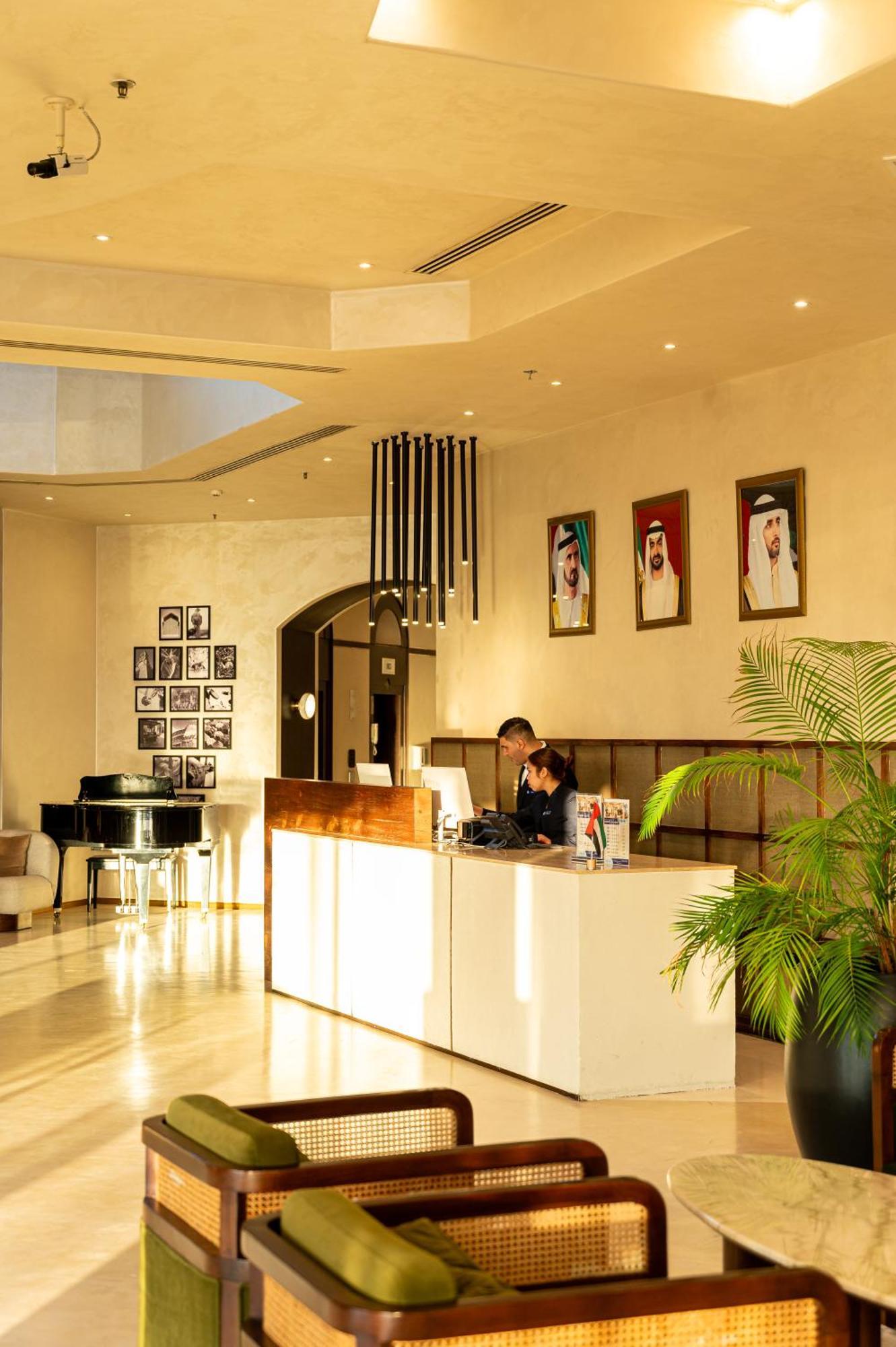 Majestic Cove Hotel - Formerly Le Meridien Fairway Дубай Экстерьер фото