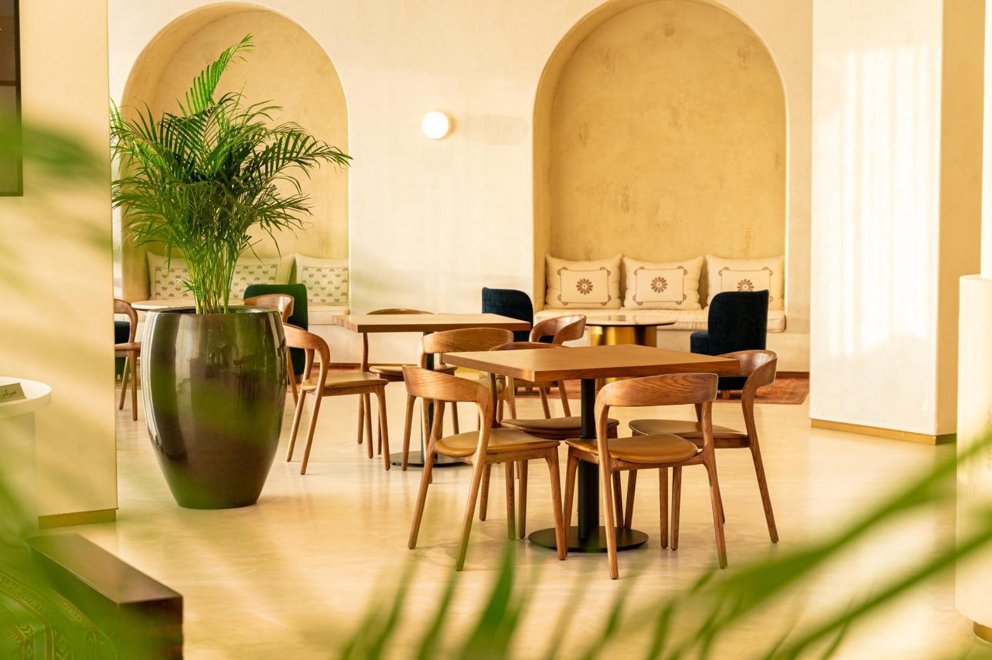Majestic Cove Hotel - Formerly Le Meridien Fairway Дубай Экстерьер фото